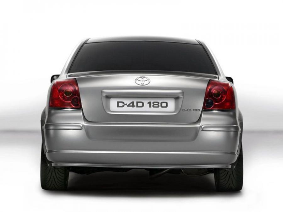  Toyota Avensis D-4D 180 Concept 2005 года  (фото 8 из 10)